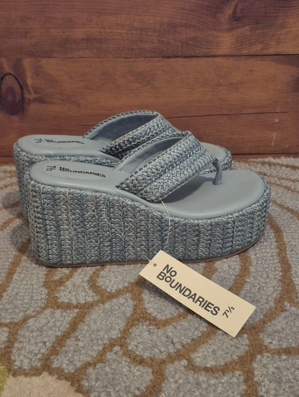 No Boundaries platform wedge